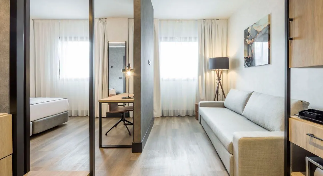 Hotel Ilunion San Mames Bilbao 4*,